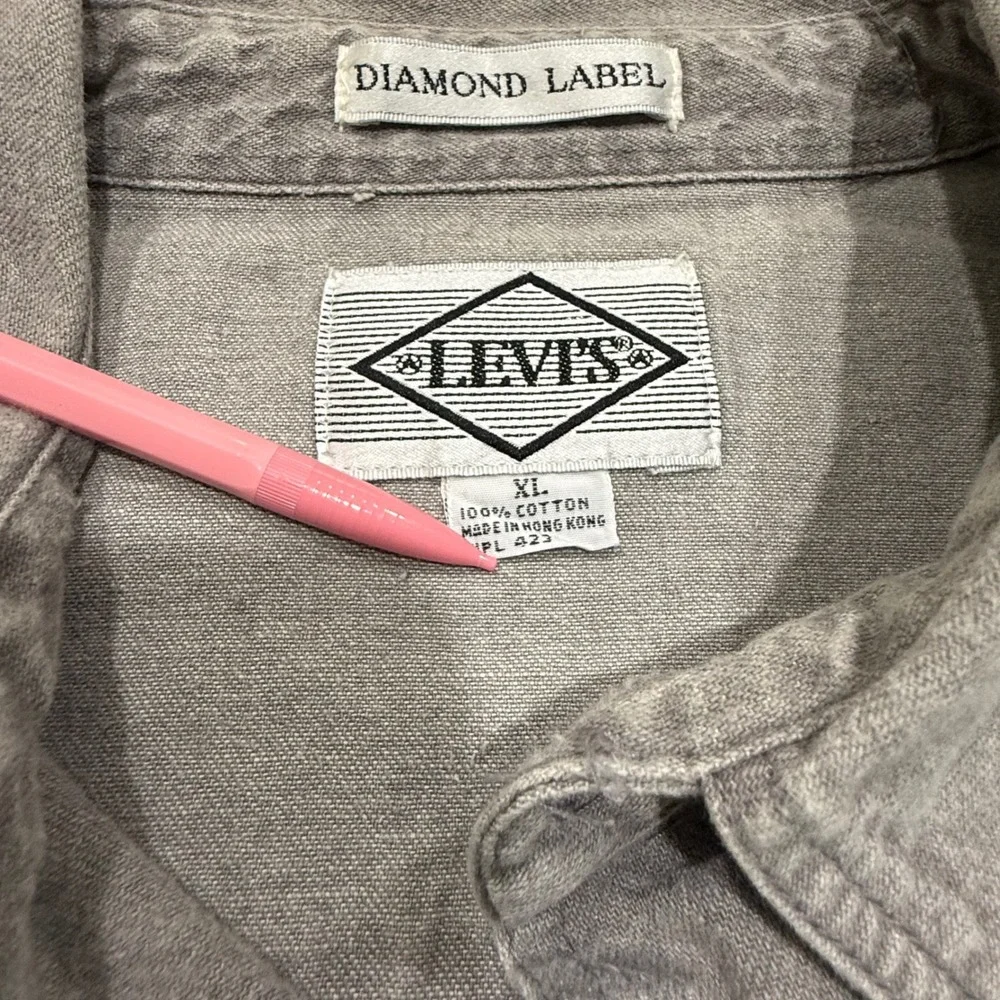 Levis Diamond Label Mens XL Gray Denim Button Down Shirt Long Sleeve Vintage 90s